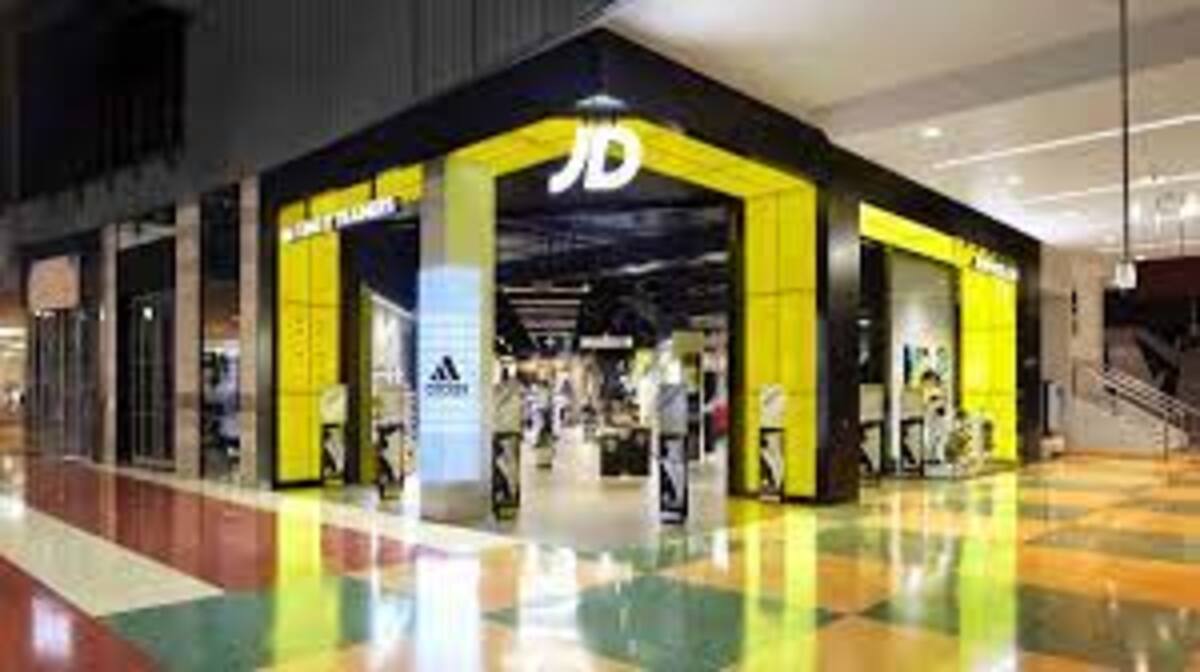 Exploring the Trendy World of JD Sports Near me - BREEZEKINGS