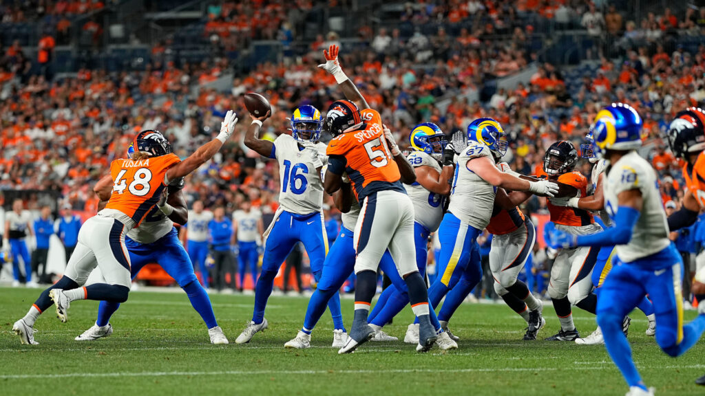 NFL Games: The Epic Battles on the Gridiron