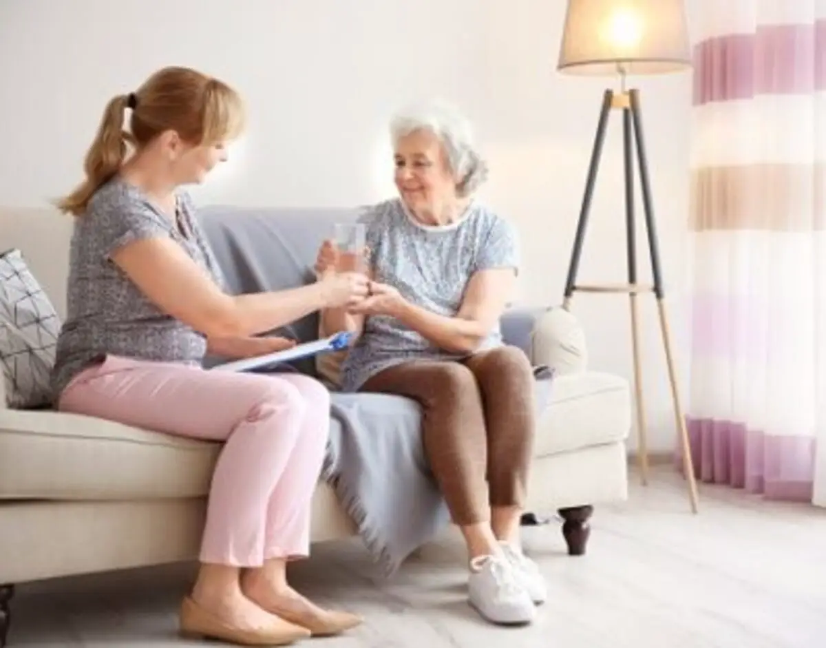 Understanding the Benefits and Challenges of In-Home Senior Care